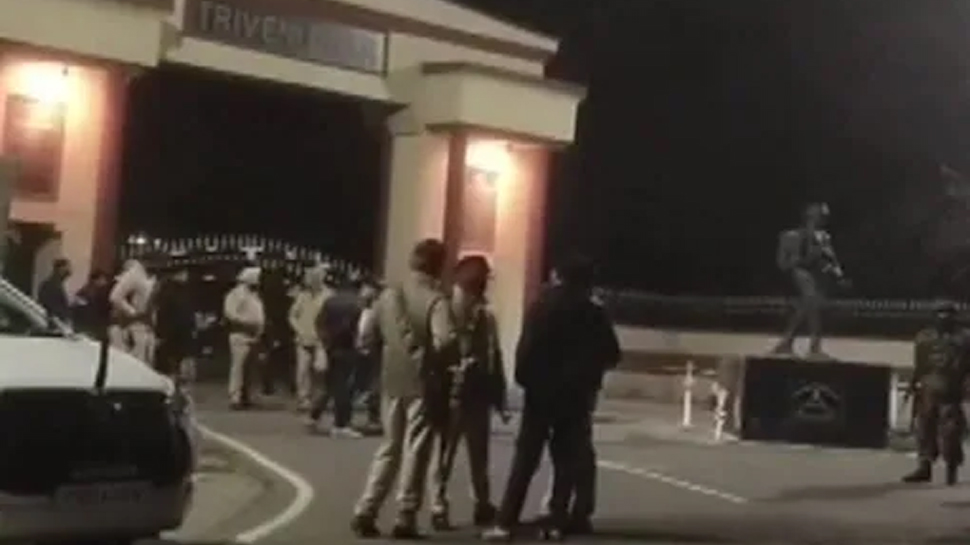 आर्मी कैंट गेट आर्मी कैंट गेट