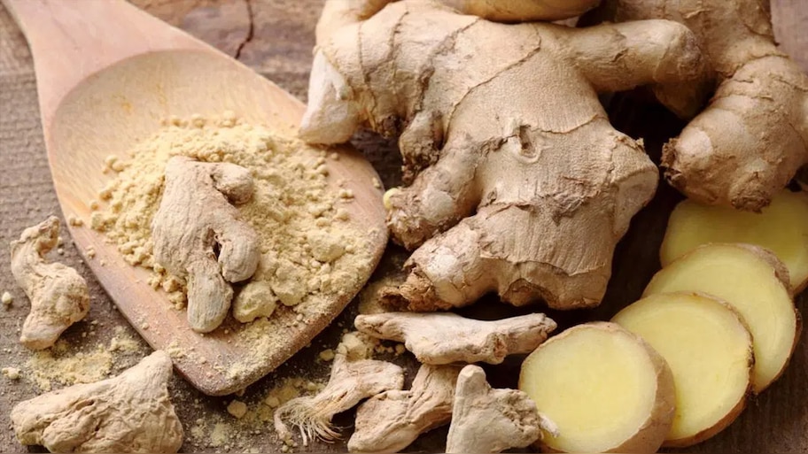 Benefits of Ginger: अदरक में है दवाओं जैसी खासियतें; फायदे जान रह जाएंगे हैरान