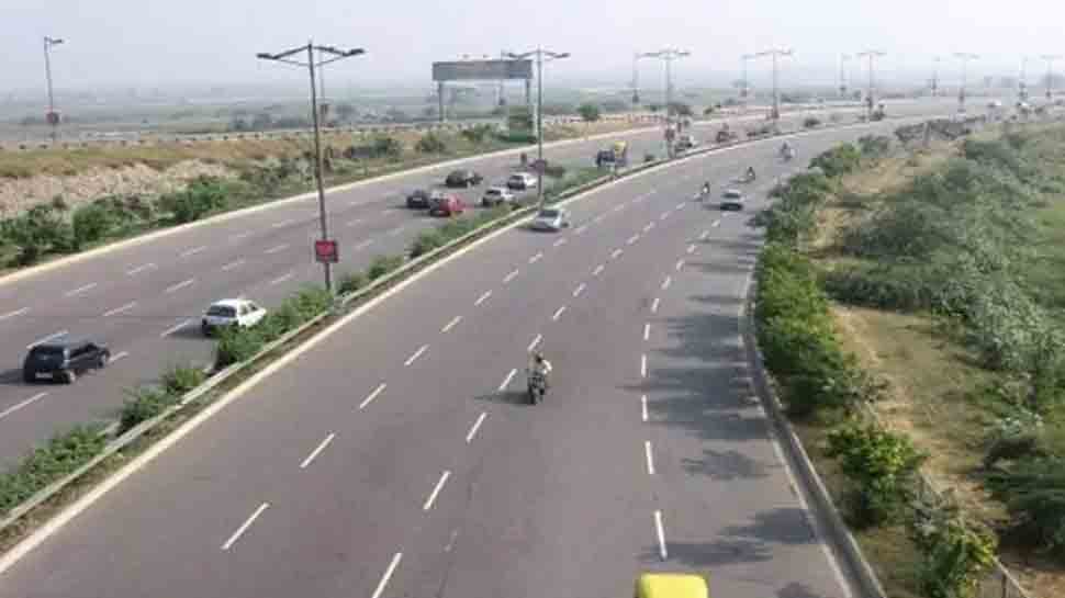 अब यमुना एक्सप्रेस-वे को अटल बिहारी वाजपेयी के नाम पर मिलेगी नई पहचान, जानिए वजह अब यमुना एक्सप्रेस-वे को अटल बिहारी वाजपेयी के नाम पर मिलेगी नई पहचान, जानिए वजह