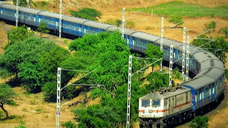 कोहरे में नहीं थमेगी Train की रफ्तार, उत्तर पश्चिम रेलवे ने किए ये विशेष इंतजाम