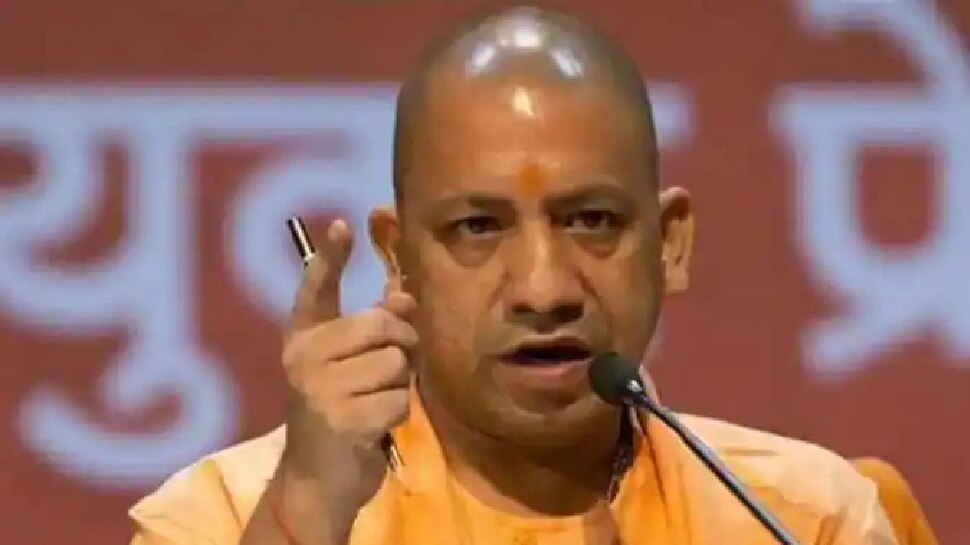 सीएम योगी ने खिचड़ी मेले की तैयारियों को लेकर की बैठक, बेहतर सुविधा के लिए दिए निर्देश