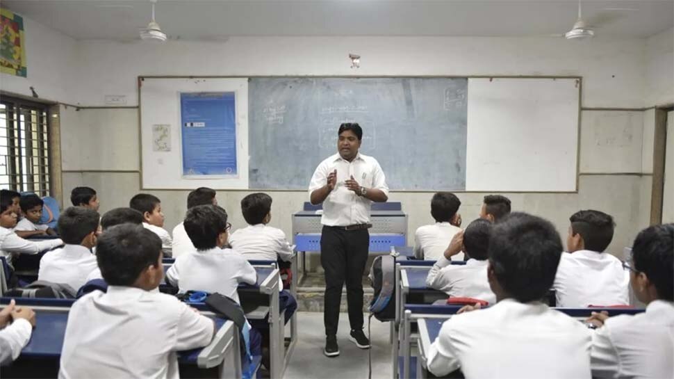 November की इस तारीख से फिर शुरू होंगी दिल्ली के स्कूलों, कॉलेजों में कक्षाएं