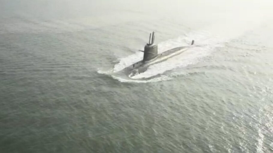 VIDEO: Indian Navy को मिली पनडुब्बी INS Vela, हुआ जोरदार इस्तकबाल