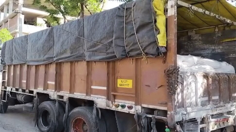 Dungarpur: खनन विभाग ने अवैध रूप से खनिज तस्करी करते 3 ट्रकों को पकड़ा, होगी कार्रवाई
