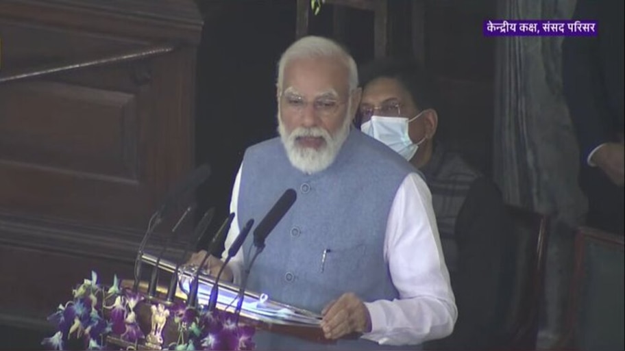 संविधान दिवस पर PM मोदी ने विपक्ष पर साधा निशाना, बोले- पारिवारिक पार्टियां देश के लिए चिंता का विषय