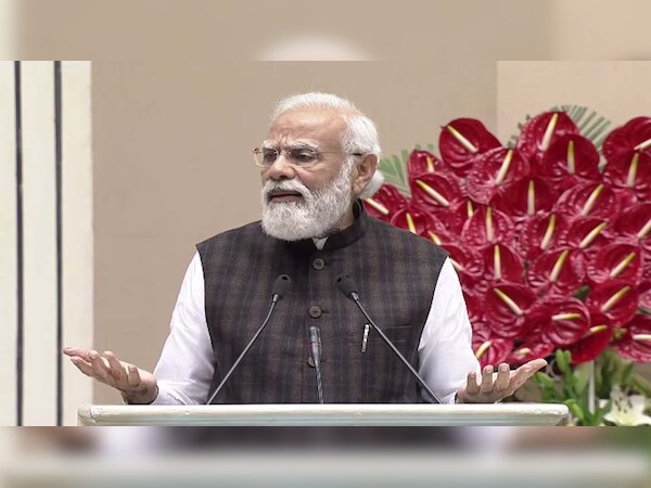 प्रधानमंत्री नरेंद्र मोदी 