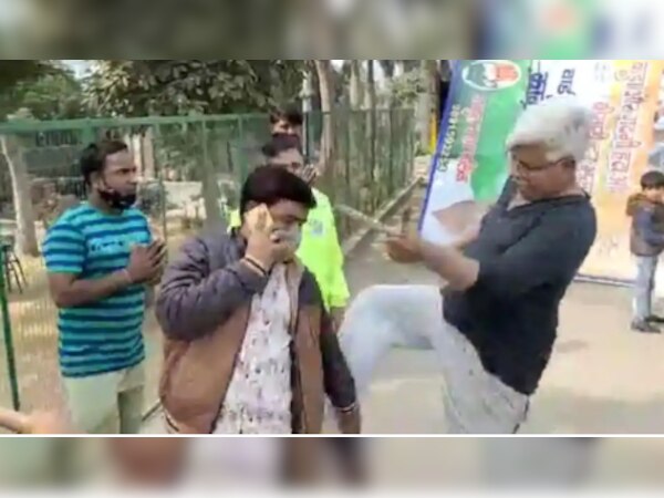 ज़ी सलाम की ख़बर का असर, ओखला के साबिक़ MLA आसिफ़ मोहम्मद खान गिरफ्तार