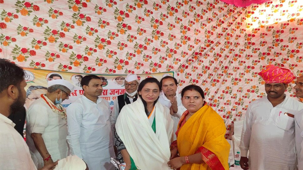 Dholpur के सैंपऊ उपखंड में कांग्रेस की जन जागरण पदयात्रा, गिनाई मोदी सरकार की कमियां