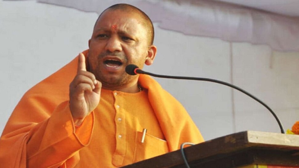 CM योगी ने सपा पर बोला हमला, कहा- दंगाइयों के साथ खड़ी होती थी सरकार, आज चल रहा बुलडोजर