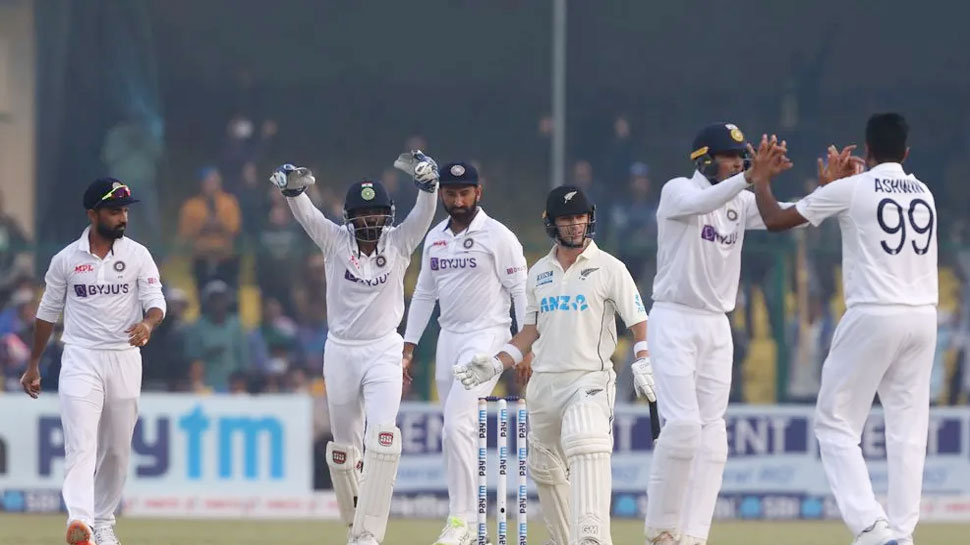 IND vs NZ 1st test Live: आखिरी दिन भारत को 9 विकेटों की जरूरत, गेंदबाजों से कमाल की उम्मीद