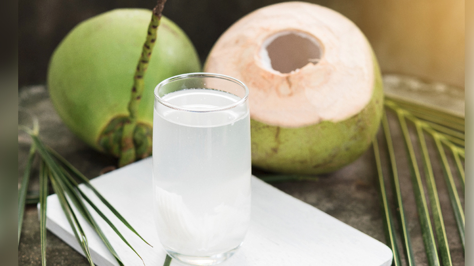 Benefits of Coconut Water: नारियल पानी इन रोगों का है अचूक इलाज, फायदे जानकर हो जाएंगे हैरान Benefits of Coconut Water: नारियल पानी इन रोगों का है अचूक इलाज, फायदे जानकर हो जाएंगे हैरान