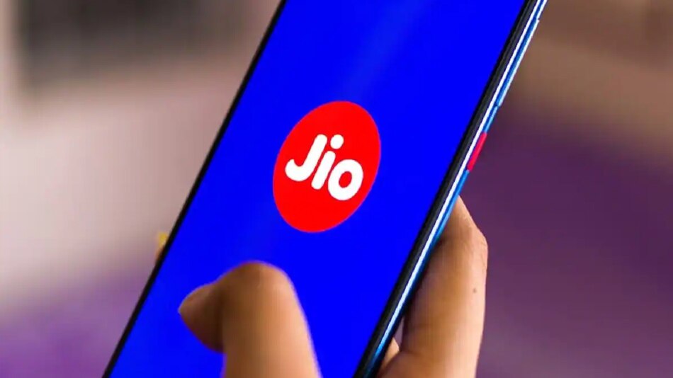 Jio यूजर्स के लिए काम की खबर! नई कीमत लागू होने से पहले करें ये काम और बचाएं 480 रुपये; जानिए कैसे