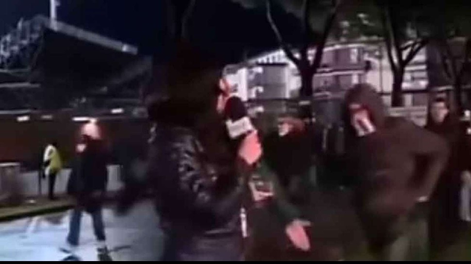 सबके सामने महिला टीवी रिपोर्टर को जड़ दिया थप्पड़; सबकुछ दिखा LIVE
