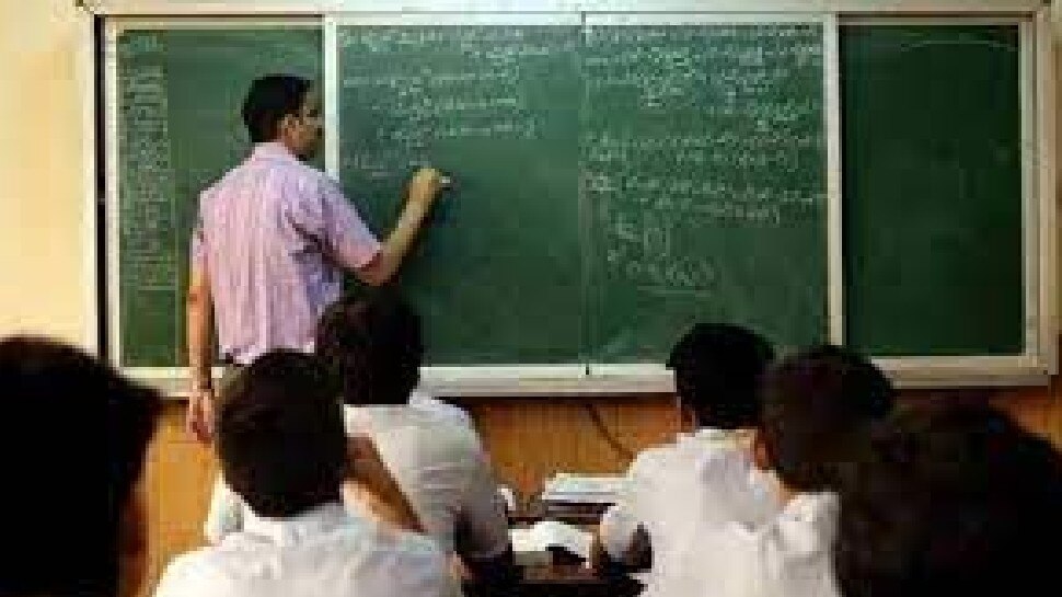 MP में रोजगार से जुड़ी बड़ी खबर, प्राइमरी टीचर पात्रता परीक्षा के लिए एक और मौका, ऐसे करें आवेदन