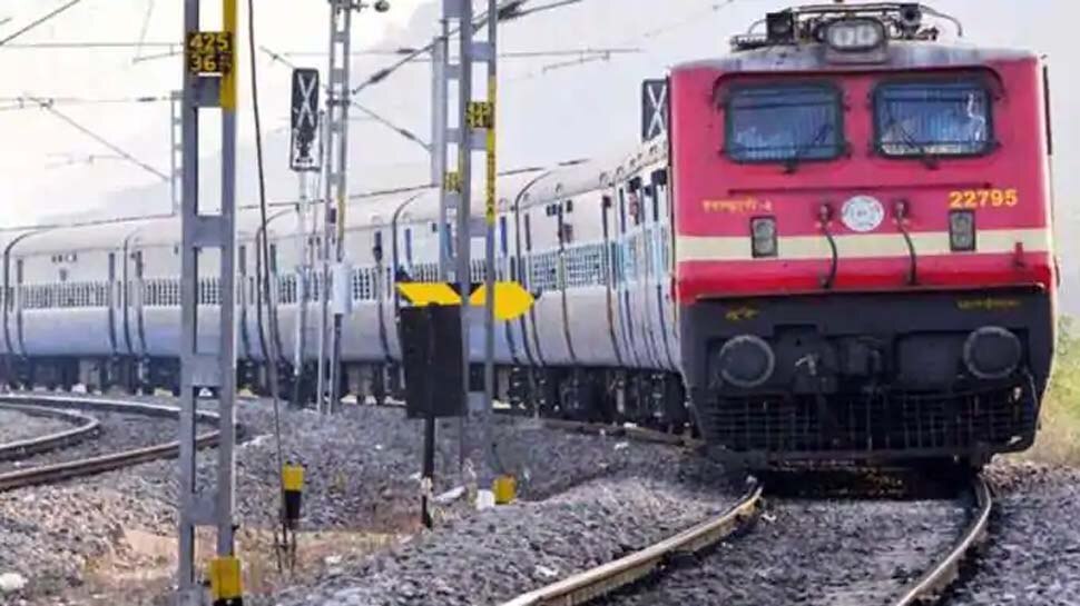 Indian Railway: चक्रवाती तूफान Jawad का असर, रेलवे ने रद्द की ये 7 ट्रेनें, देखें पूरी लिस्ट