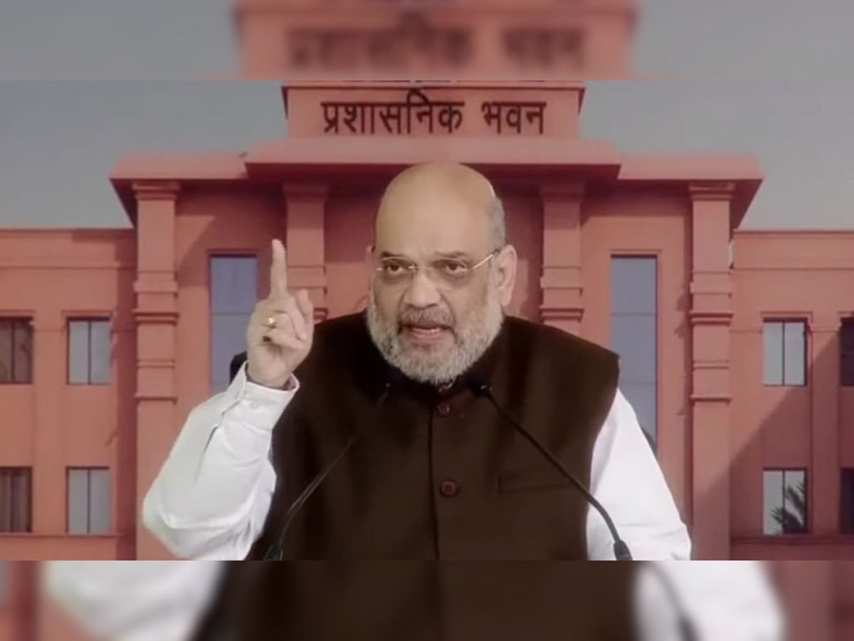 अमित शाह (Amit Shah).