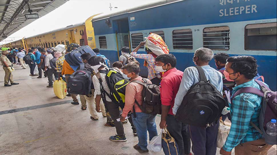 परिवार वालों की टिकट पर कर सकते हैं यात्रा