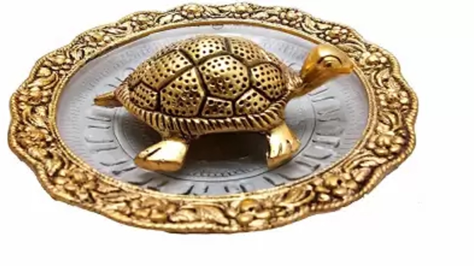 धातु का कछुआ