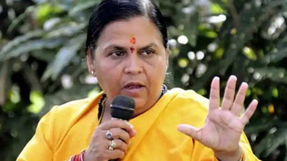 उमा भारती ने चिलमजीवी बयान को लेकर अखिलेश पर बोला हमला, कहा- बहुत भारी पड़ेगी आमर्यादित भाषा