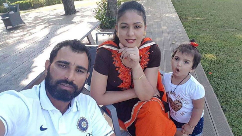 पत्नी के नाम पर है फॉर्म हाउस