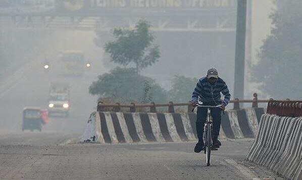 दिल्ली-एनसीआर में बारिश के बाद बढ़ा तापमान, प्रदूषण भी कम नहीं हुआ