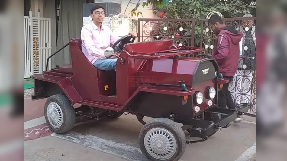 कॉलेज के लड़के ने जुगाड़ से बनाई Electric Car, 30 रुपये में चलती है 185 Km; कीमत जान उड़ जाएंगे होश