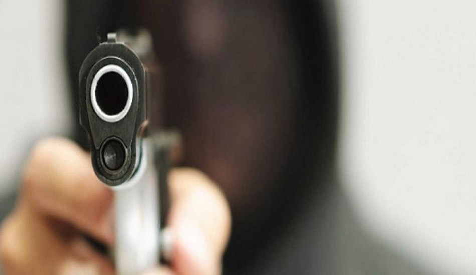 Gopalganj: कोर्ट जा रहा था वकील, बदमाशों ने बीच सड़क पर रोककर गोलियों से भूना