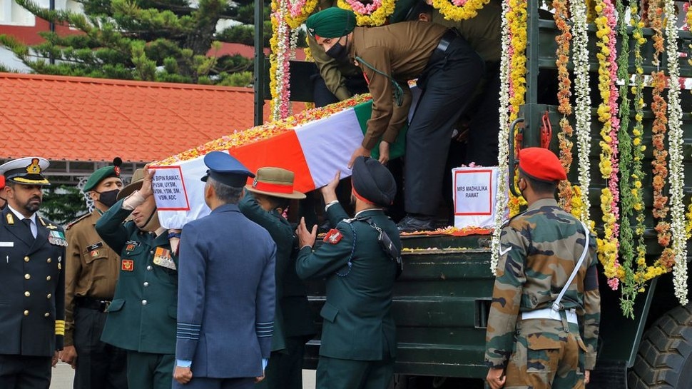PM मोदी रात 9 बजे जनरल रावत को श्रद्धांजलि देंगे, NSA और तीनों सेना प्रमुख भी रहेंगे मौजूद