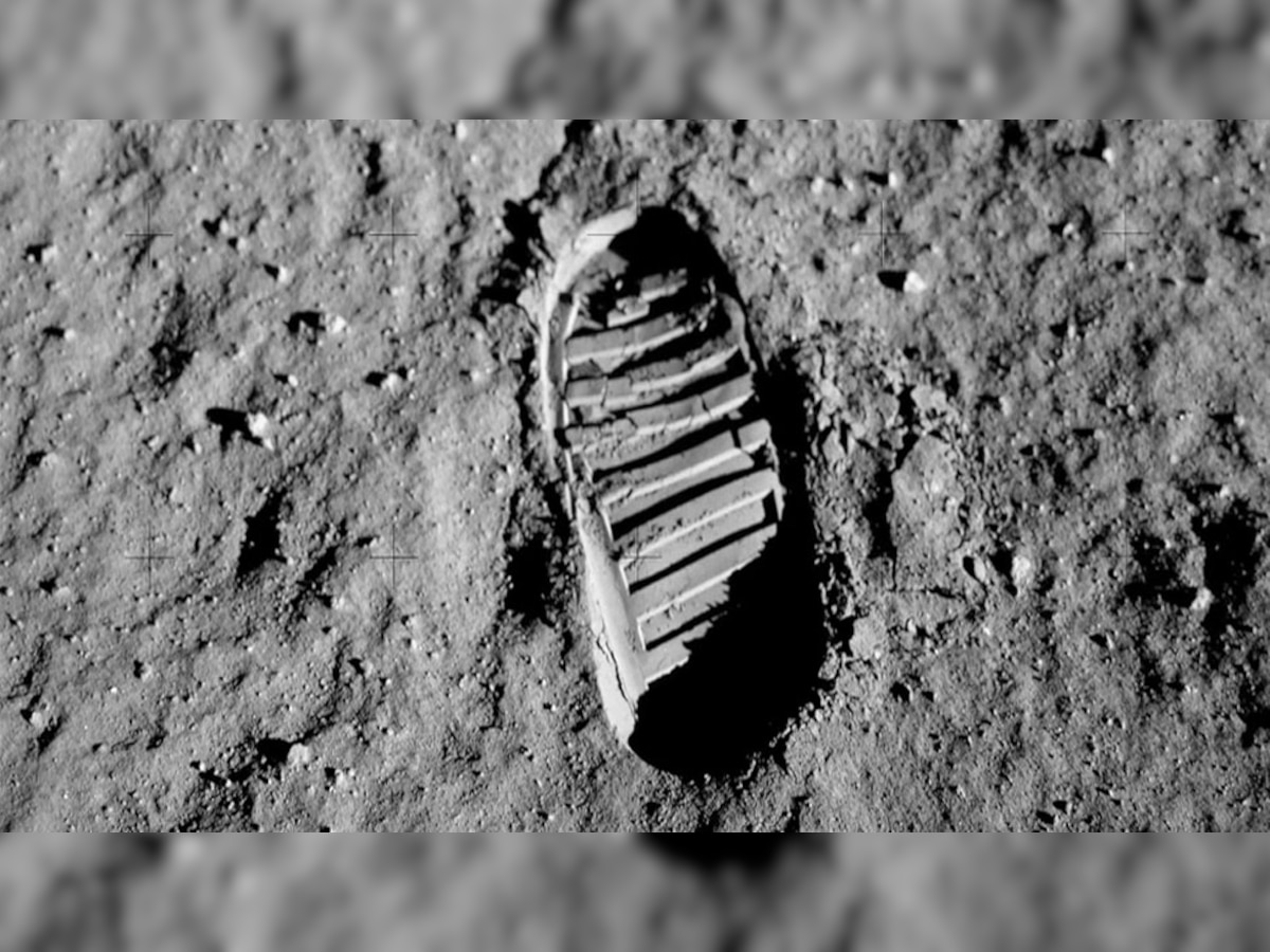 Curiously people will shocked to know, what does lunar dust smell like