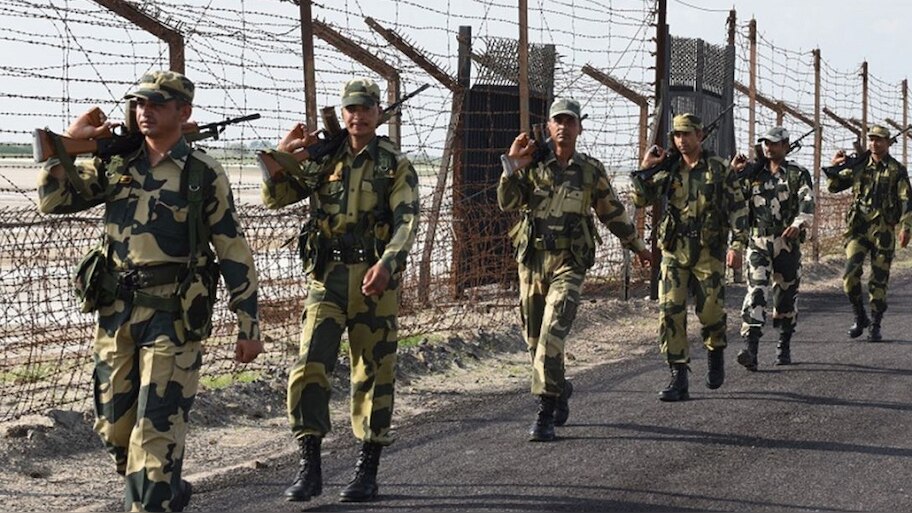 BSF Jobs: କନଷ୍ଟେବଳ ଏବଂ ASI ସମେତ ଅନେକ ପଦବୀରେ ବାହାରିଲା ନିଯୁକ୍ତି, ଏହିପରି କରନ୍ତୁ ଆବେଦନ