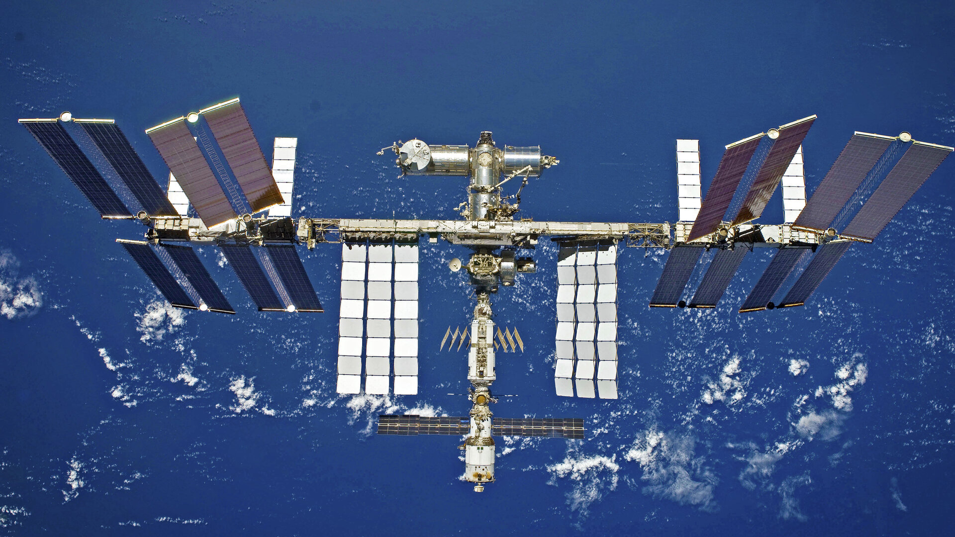 अंतरिक्ष में शुरू हुई फूड डिलीवरी, जानें कैसे 8.5 घंटे में ISS पर पहुंचाया खाना