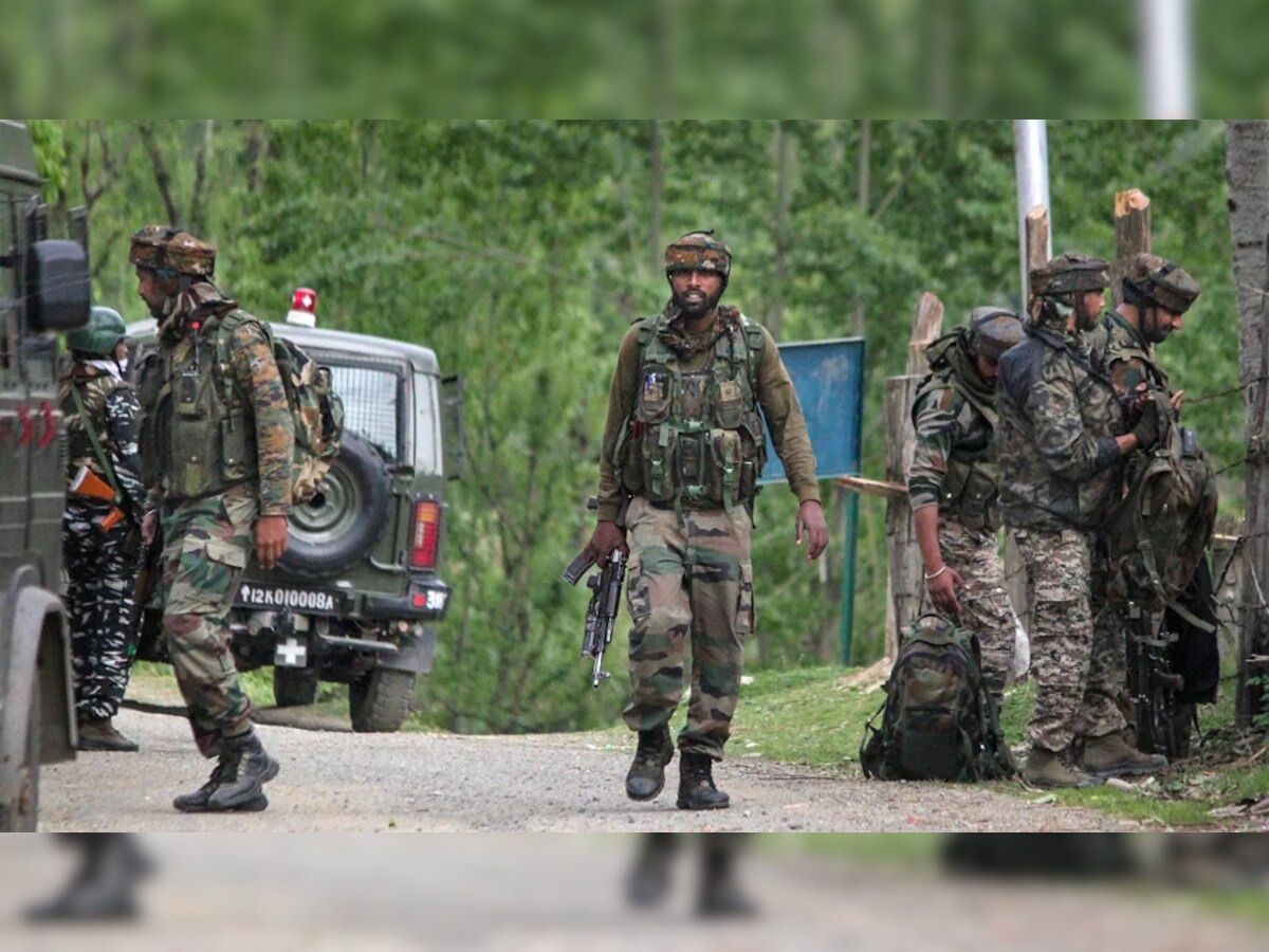 जम्मू-कश्मीर के पुलवामा में सुरक्षाबलों को मिली बड़ी कामयाबी, 1 आतंकी को किया ढेर