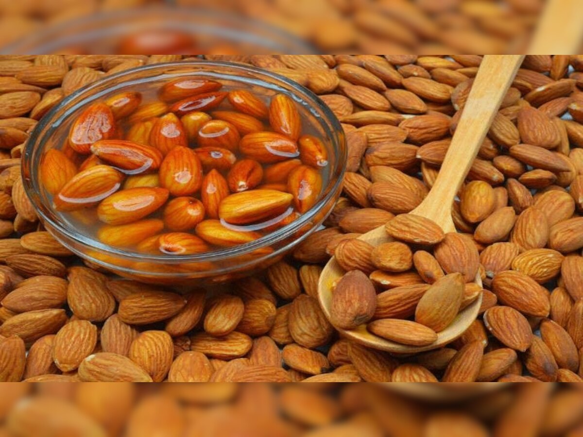 Almond with Honey: श​हद में मिलाकर खाएं बस 3 से 4 बादाम, पास भी नहीं फटकेंगी ये बीमारियां