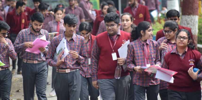 CBSE ने बोर्ड परीक्षा के बीच में किया ये बड़ा बदलाव, आज से ही होगा लागू