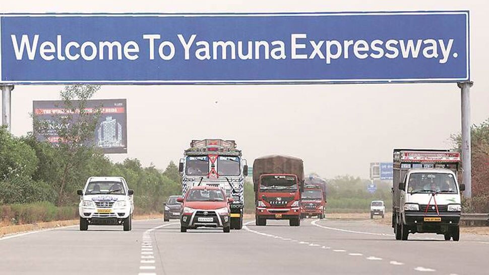 speed-limit-at-yamuna-express-way-reduced-for-2-months-up-to-15