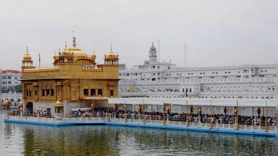 Punjab: स्वर्ण मंदिर में कथित तौर पर बेअदबी की कोशिश, आरोपी का पीट-पीटकर कत्ल