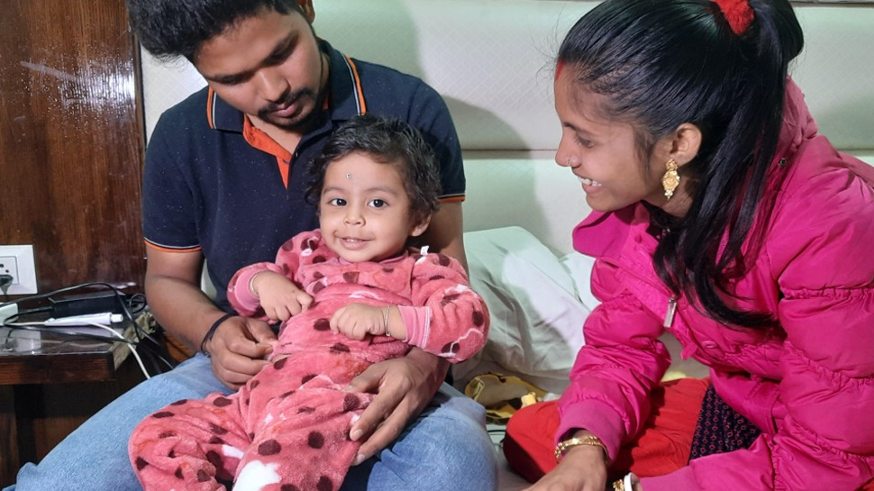 दुर्लभ बीमारी से जूझ रहा ये मासूम, 16 करोड़ के टीके से मुमकिन होगा इलाज दुर्लभ बीमारी से जूझ रहा ये मासूम, 16 करोड़ के टीके से मुमकिन होगा इलाज