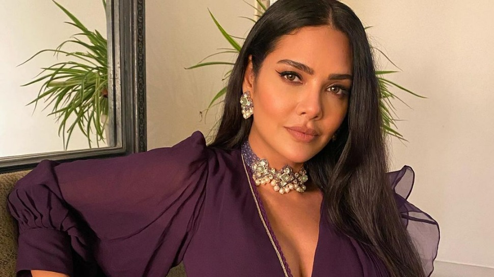 ईशा गुप्ता ईशा गुप्ता