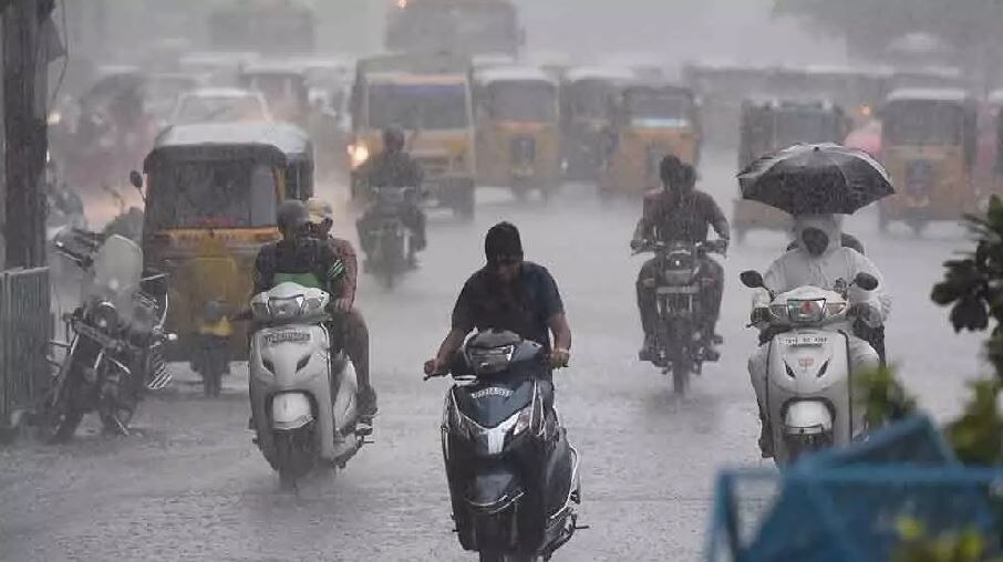 Weather Alert: इन इलाकों में 26 से 28 दिसंबर के बीच भारी बारिश के आसार, बढ़ेगी ठंड