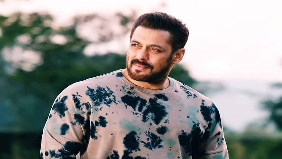 #HappyBirthdaySalmanKhan : ୫୬ତମ ଜନ୍ମଦିନରେ ୩ଟି ବଡ଼ ସରପ୍ରାଇଜ୍ ଦେଲେ ସୁପରଷ୍ଟାର୍