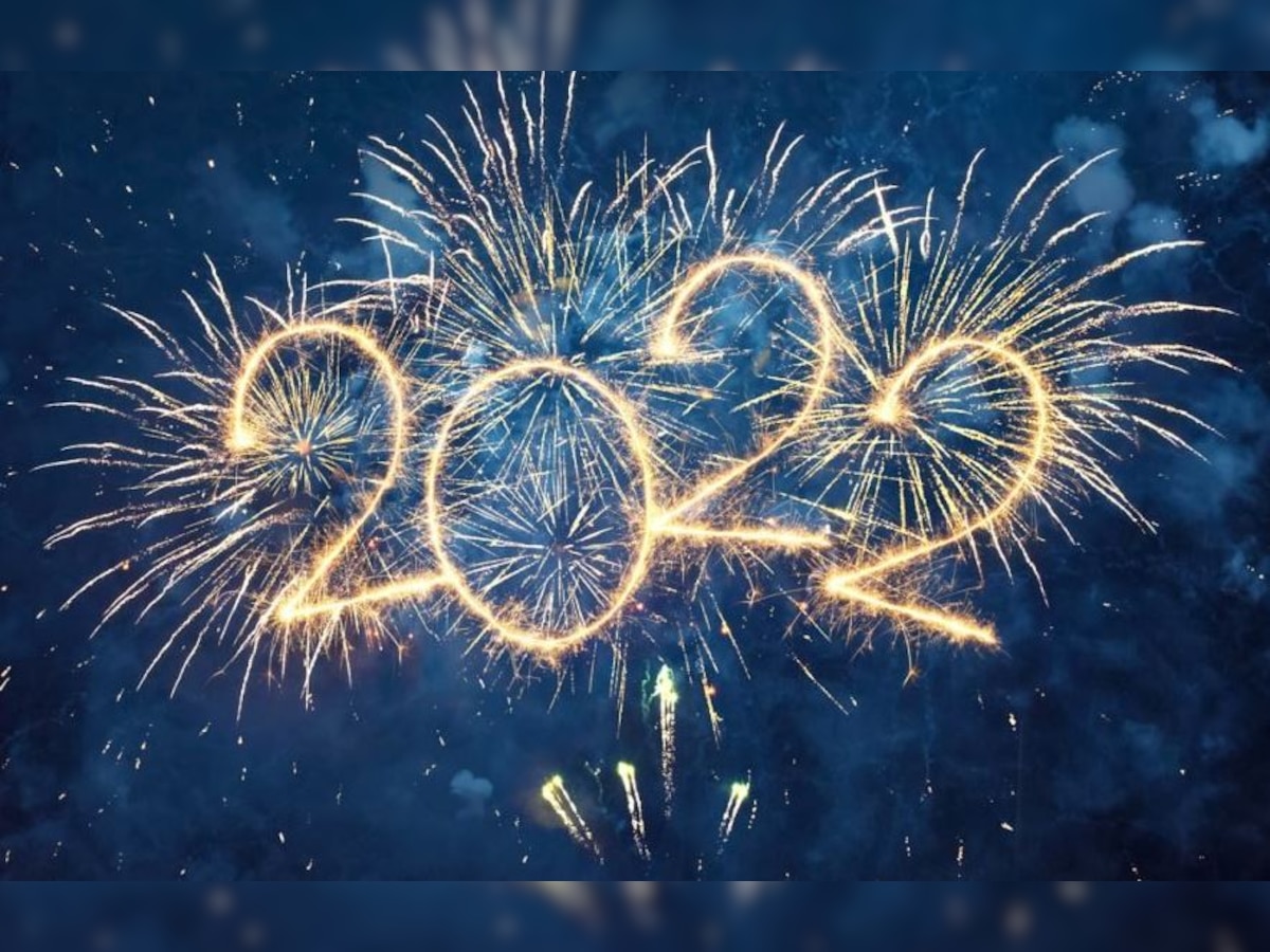 New Year 2022 Wishes and Quotes: आज हो जाएं थोड़े शायरना, इस अंदाज में दीजिए नए साल की बधाई