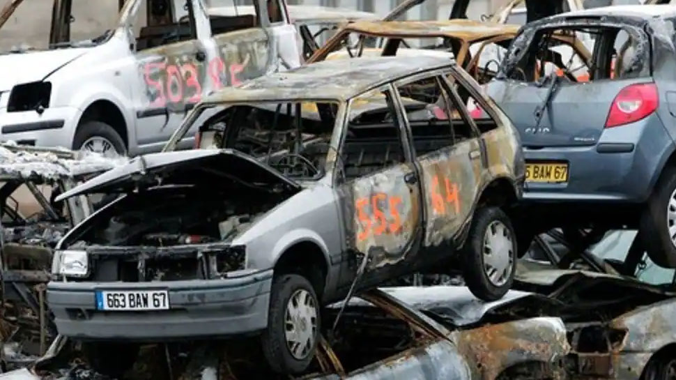 Weird tradition: People set fire to 874 cars here in celebration of the new  year - DBP News