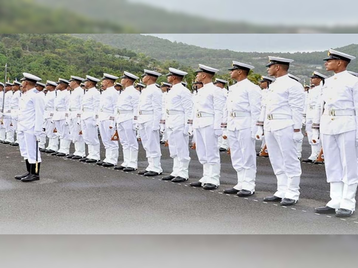 Indian Coast Guard: इंडियन कोस्ट गार्ड में 322 पदों पर निकली भर्ती, आवेदन आज से शुरू