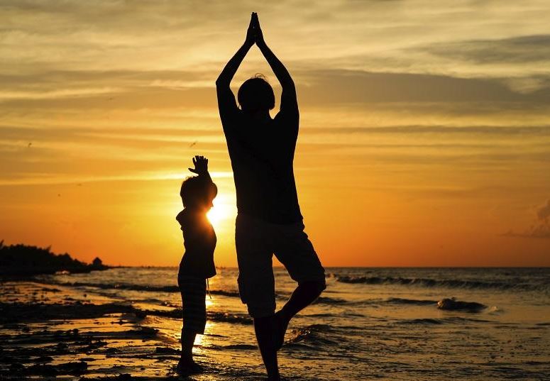 'मुस्लिम बच्चों को नहीं करना चाहिए सूर्य नमस्कार' मुस्लिम पर्सनल लॉ बोर्ड ने की ये अपील