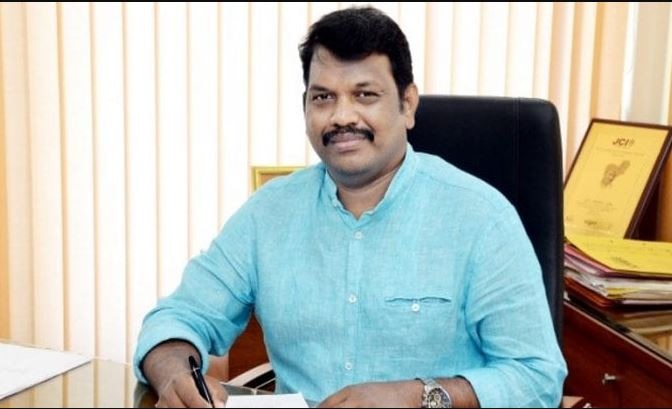 Goa में बीजेपी मंत्री ने दिया इस्तीफा, बोले- पर्रिकर की विरासत नहीं संभाल पा रही पार्टी