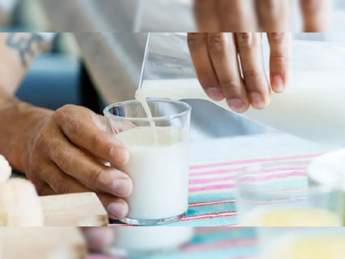 हाई ब्लड प्रेशर में दूध पीना चाहिए? जानिए क्या होता है इसका असर 