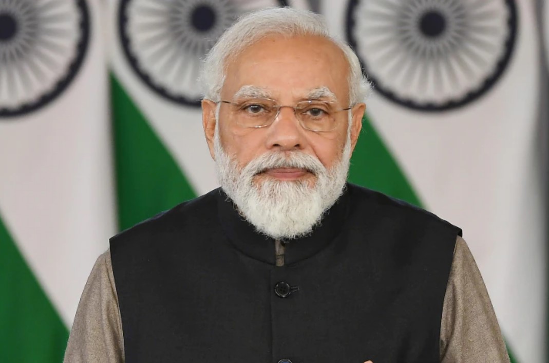 कोरोना की समीक्षा बैठक में पीएम मोदी बोले- पाबंदियां लगाते समय राज्य इन बातों का रखें ध्यान