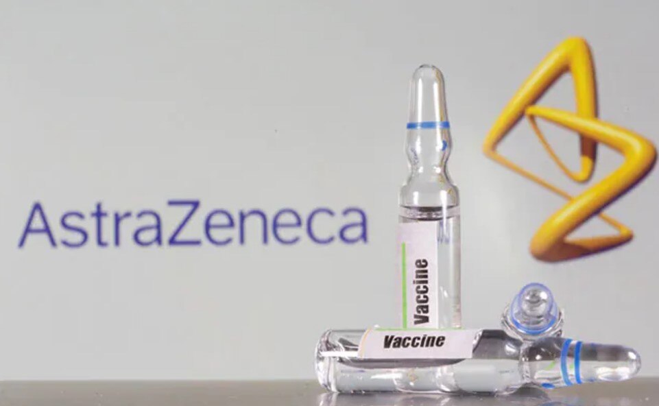 Omicron के खिलाफ एंटीबॉडी बढ़ाती है एस्ट्राजेनेका की बूस्टर डोज, भारत में इस नाम से मिल रहा ये टीका