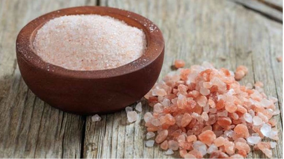 benefits of including sendha namak rock salt in your diet खाने में