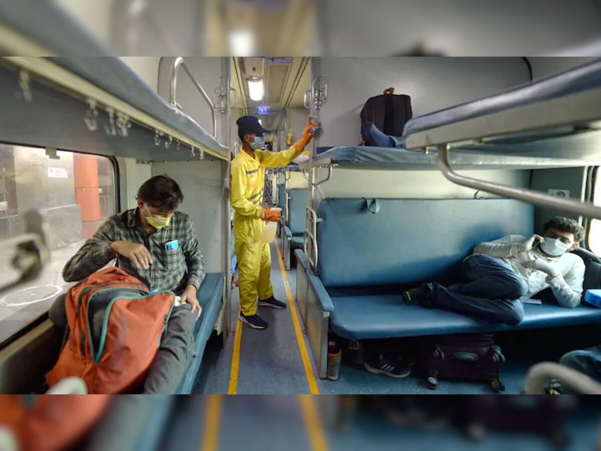 Indian Railways : बदल गए ट्रेन में रात को सफर करने के न‍ियम, अब ऐसा करने वालों की खैर नहीं